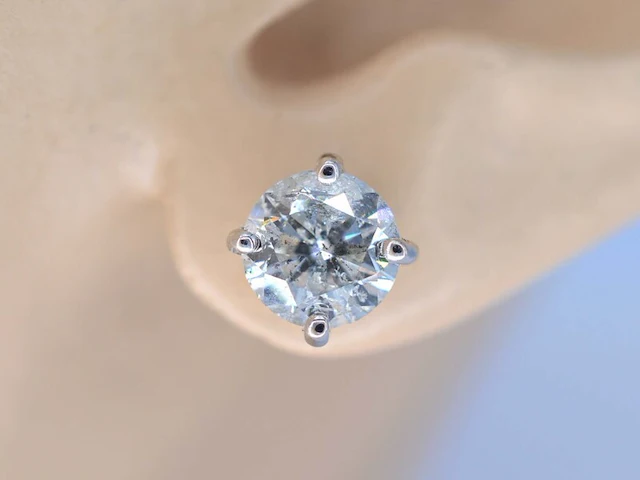 Witgouden oorbellen met 2.00 carat aan natuurlijke diamanten - afbeelding 2 van  8