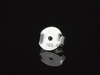 Witgouden oorbellen met blauwe diamanten 0.50 carat - afbeelding 9 van  9