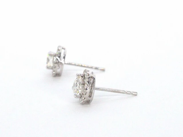 Witgouden oorbellen met briljant geslepen diamanten 1.00 carat - afbeelding 7 van  12