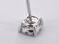 Witgouden oorbellen met briljant geslepen diamanten - afbeelding 11 van  11