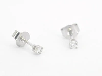 Witgouden oorbellen met diamant - afbeelding 7 van  10