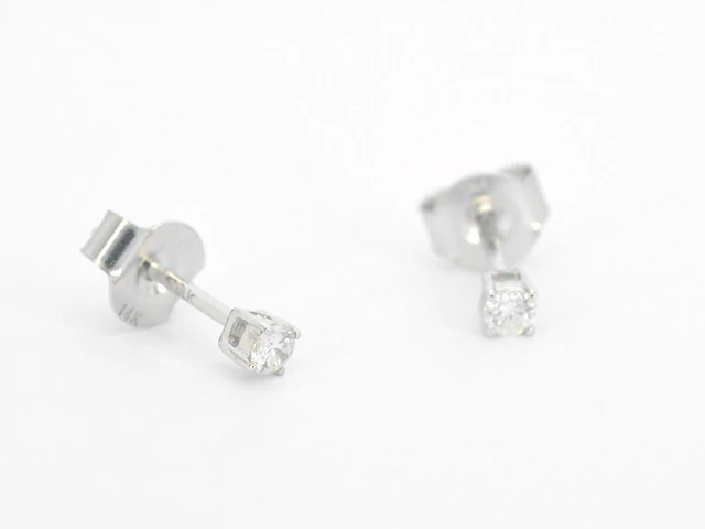 Witgouden oorbellen met diamant - afbeelding 8 van  11