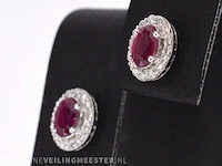 Witgouden oorbellen met diamanten en robijn - afbeelding 4 van  6