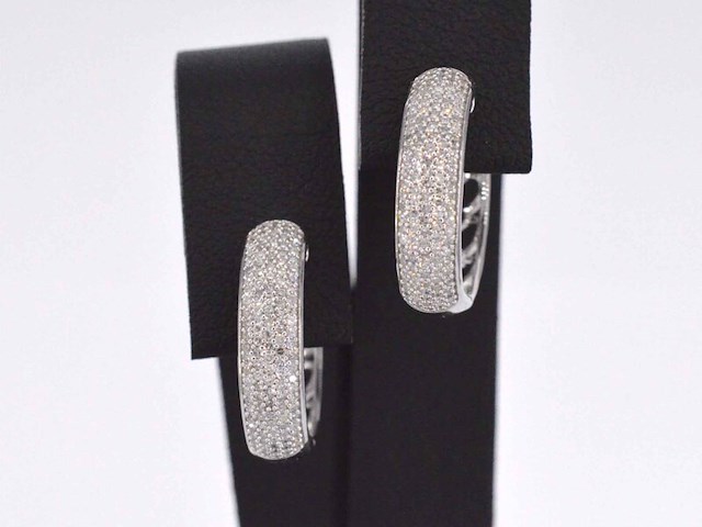 Witgouden oorbellen met echte diamanten - afbeelding 1 van  10