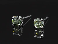 Witgouden oorbellen met groene diamanten 0.50 carat - afbeelding 4 van  9