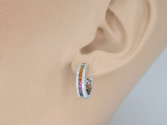 Witgouden oorbellen met multi colour saffieren en diamanten - afbeelding 2 van  7