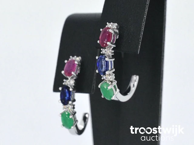 Witgouden oorbellen met multicolour edelstenen en diamant - afbeelding 3 van  6