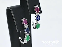 Witgouden oorbellen met multicolour edelstenen en diamant - afbeelding 4 van  6