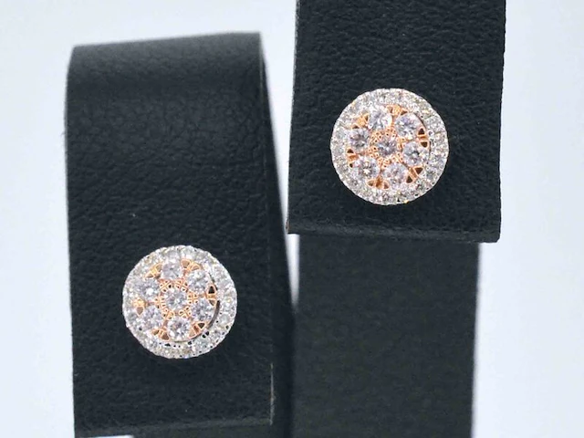 Witgouden oorbellen met natuurlijke roze en witte diamant - afbeelding 1 van  9