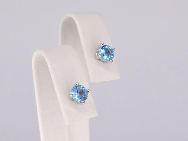 Witgouden oorbellen met topaas - afbeelding 4 van  10