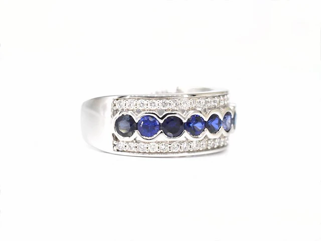 Witgouden pave ring met diamanten en saffier - afbeelding 3 van  8