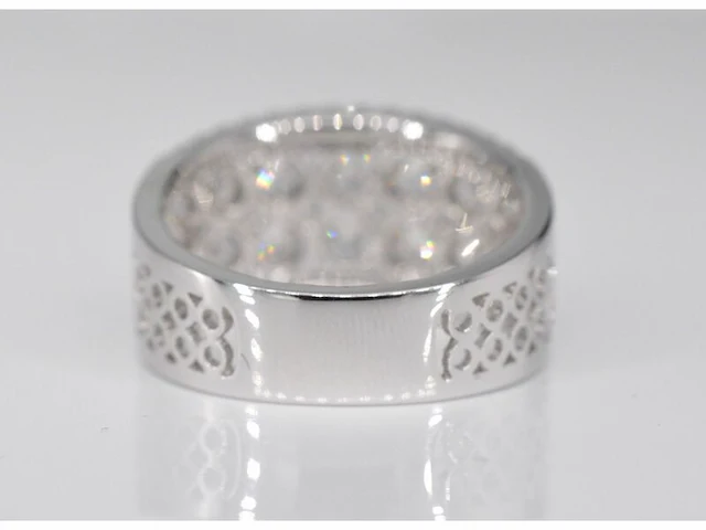Witgouden pavering met diamanten - afbeelding 5 van  8