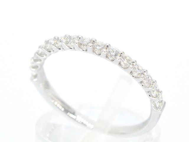 Witgouden rijring bezet met briljant geslepen diamanten - afbeelding 5 van  11