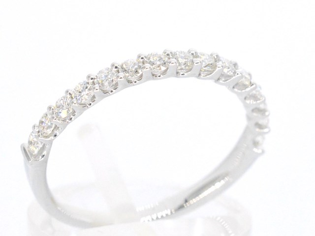 Witgouden rijring bezet met briljant geslepen diamanten - afbeelding 6 van  11