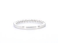 Witgouden rijring bezet met briljant geslepen diamanten - afbeelding 9 van  11