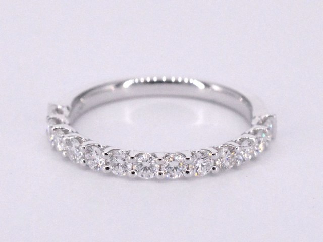 Witgouden rijring bezet met briljant geslepen diamanten - afbeelding 6 van  9