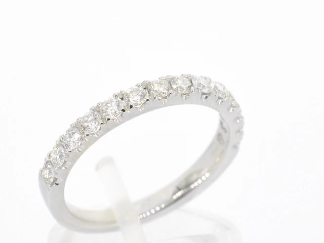 Witgouden rijring met diamanten - afbeelding 5 van  10