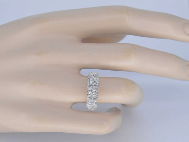 Witgouden rijring met diamanten - afbeelding 3 van  10