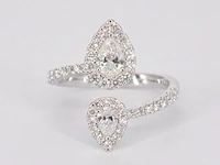 Witgouden rijring met pearshape en briljant geslepen diamanten 1.25 carat - afbeelding 9 van  12