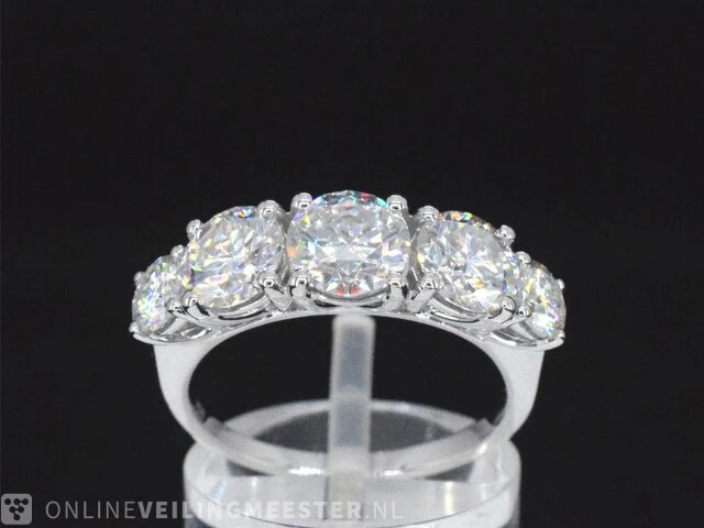 Witgouden ring met 2.90 carat briljanten - afbeelding 1 van  11