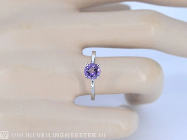Witgouden ring met amethist - afbeelding 2 van  7