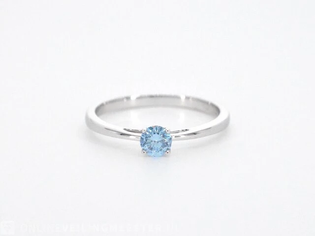 Witgouden ring met blauwe diamant - afbeelding 7 van  9