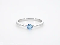 Witgouden ring met blauwe diamant - afbeelding 7 van  9