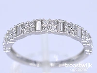 Witgouden ring met briljanten en baguettes - afbeelding 1 van  6