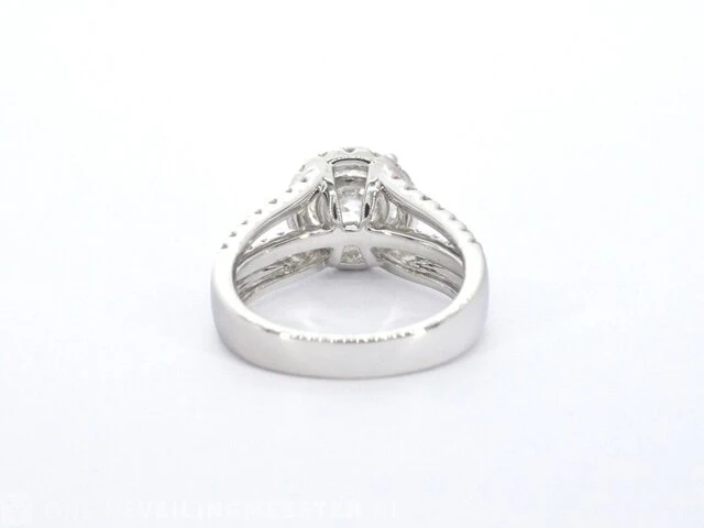 Witgouden ring met diamanten en een briljant geslepen diamant van 2.00 carat - afbeelding 5 van  8