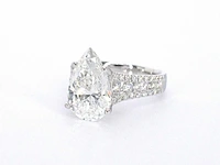 Witgouden ring met diamanten en een druppelvorm briljant geslepen diamant van 4.00 carat - afbeelding 6 van  10