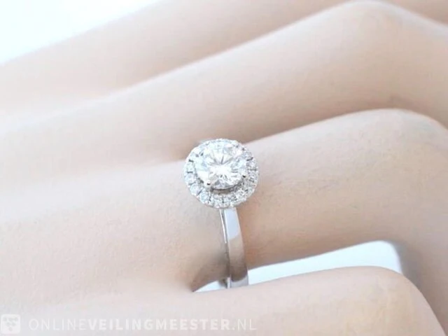 Witgouden ring met diamanten en een parel - afbeelding 2 van  4