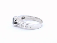 Witgouden ring met diamanten en een zwarte diamant - afbeelding 6 van  10