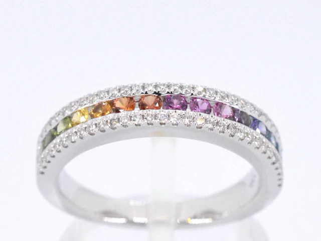 Witgouden ring met diamanten en multicolour saffieren - afbeelding 1 van  11