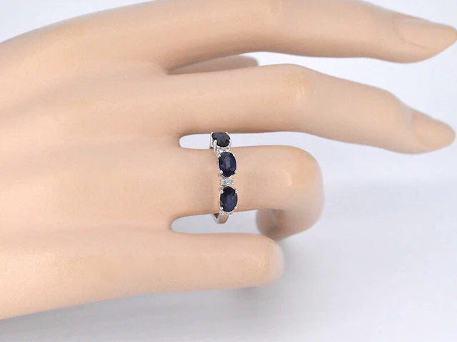 Witgouden ring met diamanten en saffier - afbeelding 5 van  11