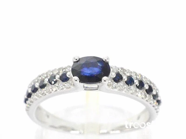 Witgouden ring met diamanten en saffieren - afbeelding 1 van  9
