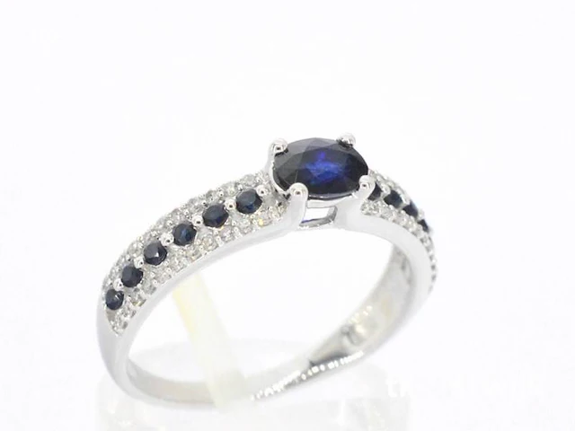 Witgouden ring met diamanten en saffieren - afbeelding 4 van  9