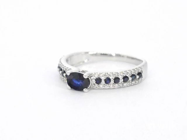 Witgouden ring met diamanten en saffieren - afbeelding 8 van  9
