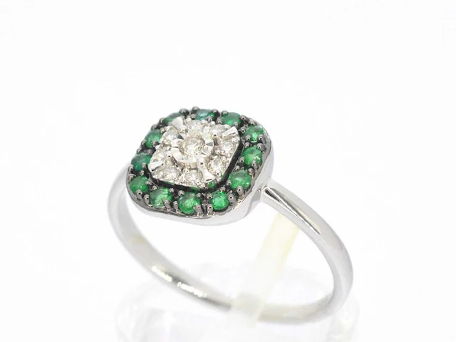 Witgouden ring met diamanten en smaragd - afbeelding 3 van  9
