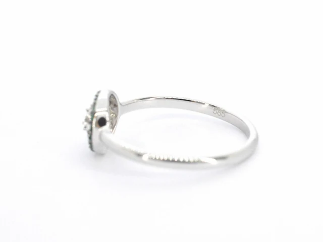 Witgouden ring met diamanten en smaragd - afbeelding 11 van  11