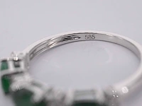 Witgouden ring met diamanten en smaragd - afbeelding 9 van  11