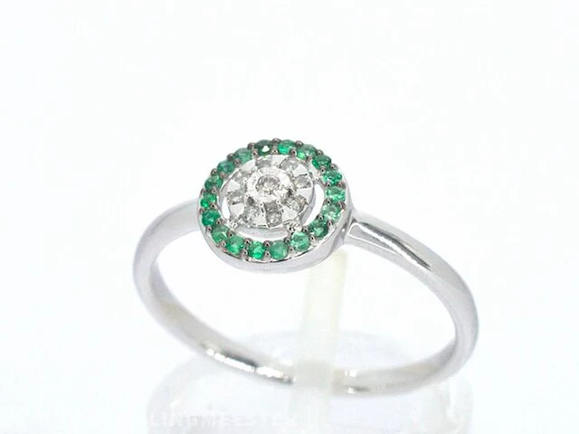 Witgouden ring met diamanten en smaragden - afbeelding 4 van  9