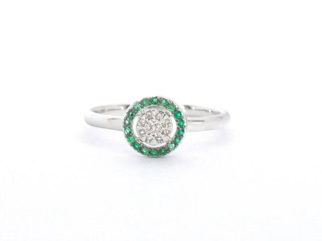Witgouden ring met diamanten en smaragden - afbeelding 7 van  9