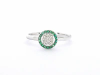 Witgouden ring met diamanten en smaragden - afbeelding 6 van  10
