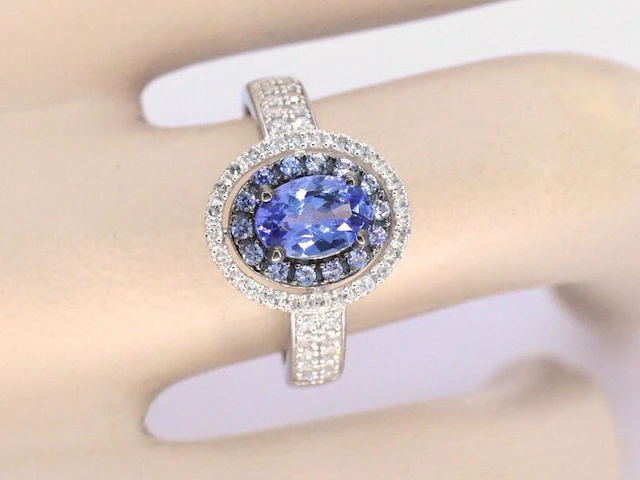 Witgouden ring met diamanten en tanzaniet - afbeelding 4 van  11