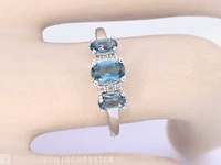 Witgouden ring met diamanten en topaas - afbeelding 2 van  9