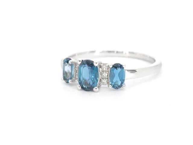Witgouden ring met diamanten en topaas - afbeelding 8 van  9