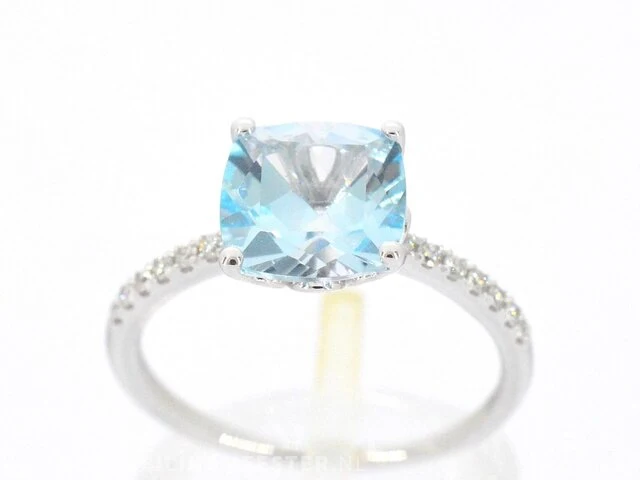 Witgouden ring met diamanten en topaas - afbeelding 1 van  9