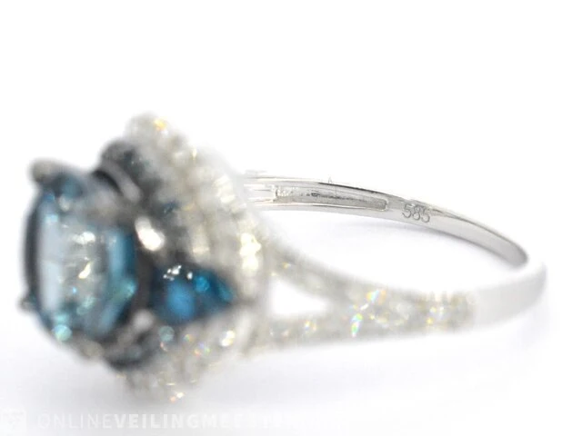 Witgouden ring met diamanten en topaas - afbeelding 9 van  9