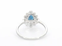 Witgouden ring met diamanten en topaas - afbeelding 9 van  11