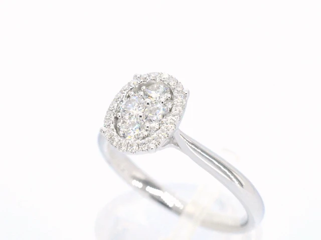 Witgouden ring met diamanten in ovaal vorm - afbeelding 5 van  11